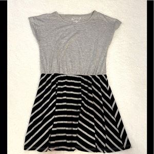 Adorable girls dress